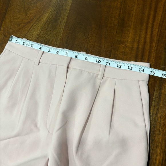 Aritzia Babaton Pleated Mini Short Trouser Style Size 8 - Picture 7 of 8